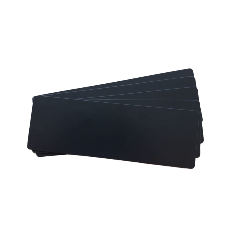 C8182-100 - Cartes PVC Evolis noir mat, format 50x150 mm, lot de 100 C8182-100 - Cartes PVC Evolis noir mat, format 50x150 mm, lot de 100