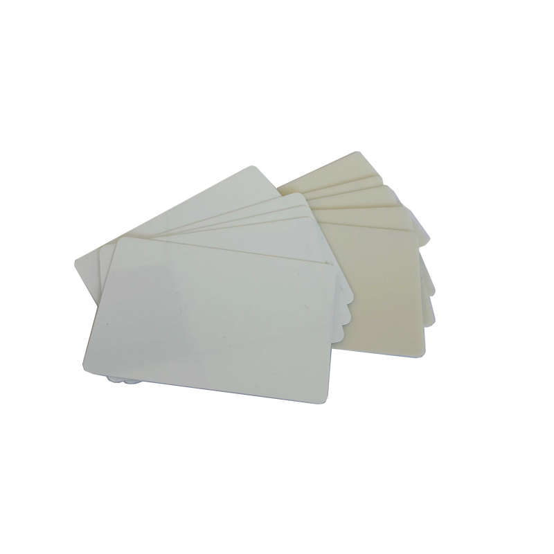 Fargo HID UltraCard 0.30 mm, adhésive Mylar®-backed cards, lot de 500_04