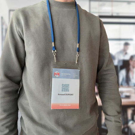 cordon12mm deux mousquetons simplex bleu roi (porté)